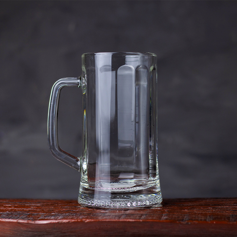 Beer mug The beer mug is typically made of thick glass, ceramic, or stainless steel, and has a sturdy and robust appearance.