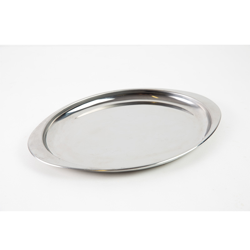 Fish tray The tray's surface is adorned with a beautiful fish pattern, adding a decorative touch to your dining experience. Its ample size accommodates various fish sizes and allows for easy serving and handling.