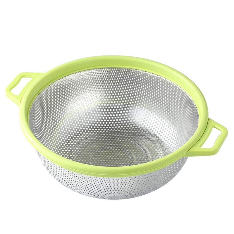 Zoom colander The colander features a unique design with multiple, adjustable sizes to accommodate different needs. It is made of high-quality, durable materials and has a perforated surface with small holes or slots for efficient drainage.
