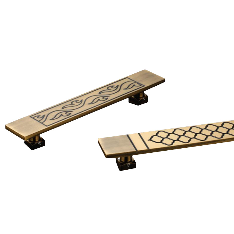 Brass PULL HANDLE-152 Sophisticated and versatile hardware accessory designed to enhance the functionality and aesthetics of doors, cabinets, or drawers.