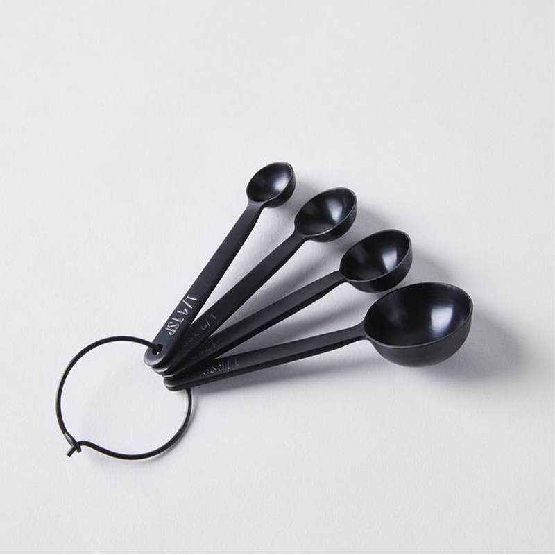Measuring spoon . Measuring spoons usually come in a set with different sizes, including teaspoon (tsp) and tablespoon (tbsp) measurements.